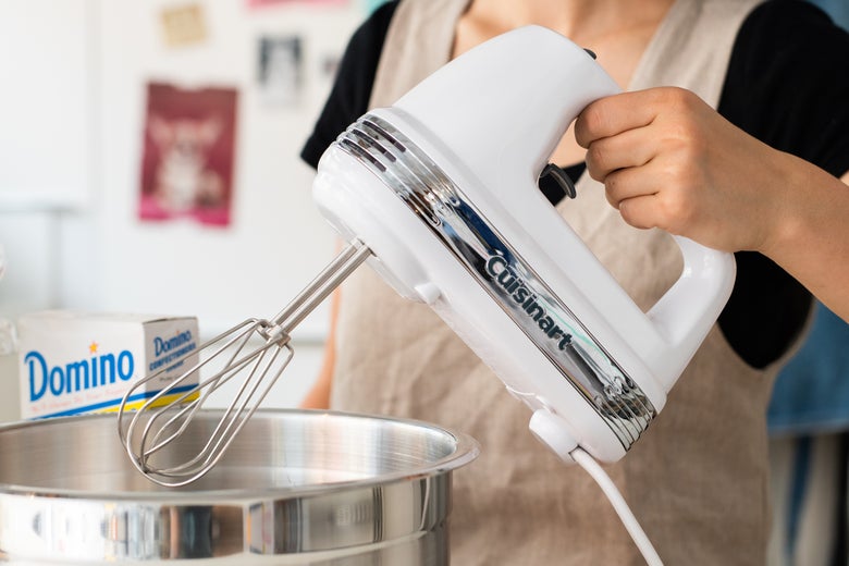 Cuisinart Power Advantage Plus 9-Speed Hand Mixer